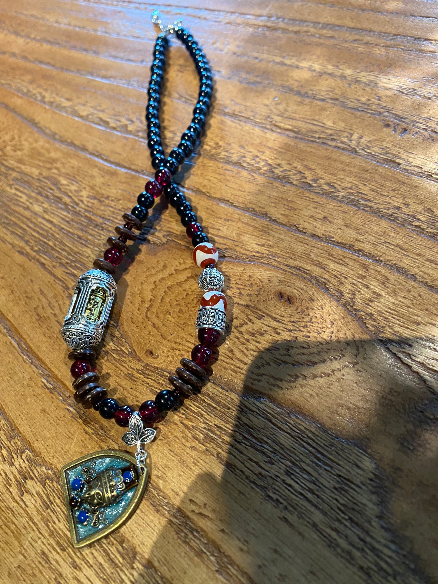 JOJO original handmade necklace. You will fall in love with it at first sight. It is so beautiful. No one will see the same style. It will look beautiful on everyone #necklace #originalhandmade #gift
