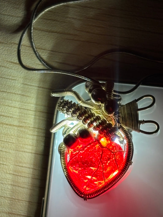 Summer limited edition dopamine red heart necklace, a necklace that will rock the streets with your sisters, a niche necklace that won’t be seen with others, a high-end holiday gift that will rock the world, birthday gift
